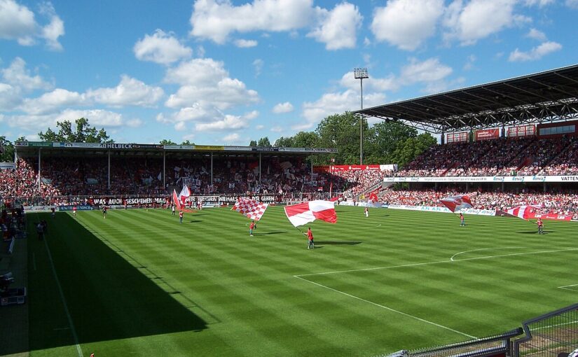 Stadion Energie Cottbus (Bild: Wikipedia/Sane).
